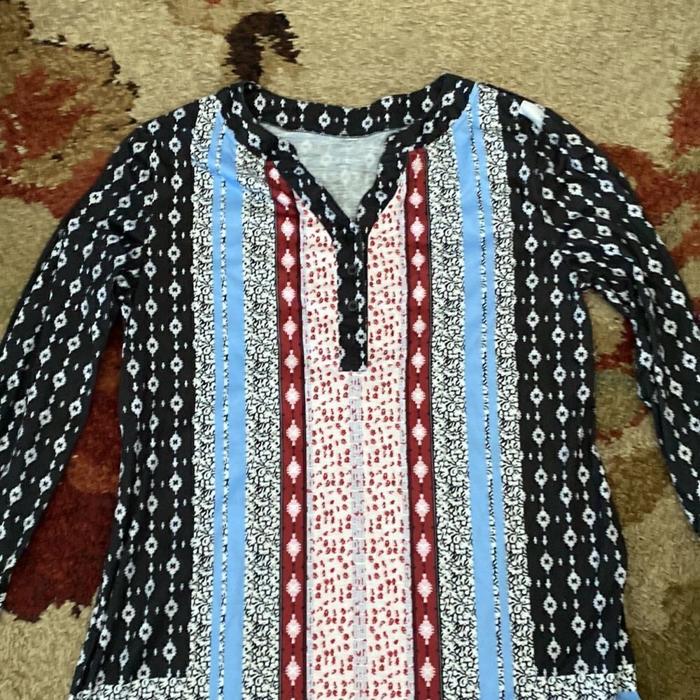 ❤️ Aztec Roll Sleeve Tunic ❤️ - Picture 5 of 7